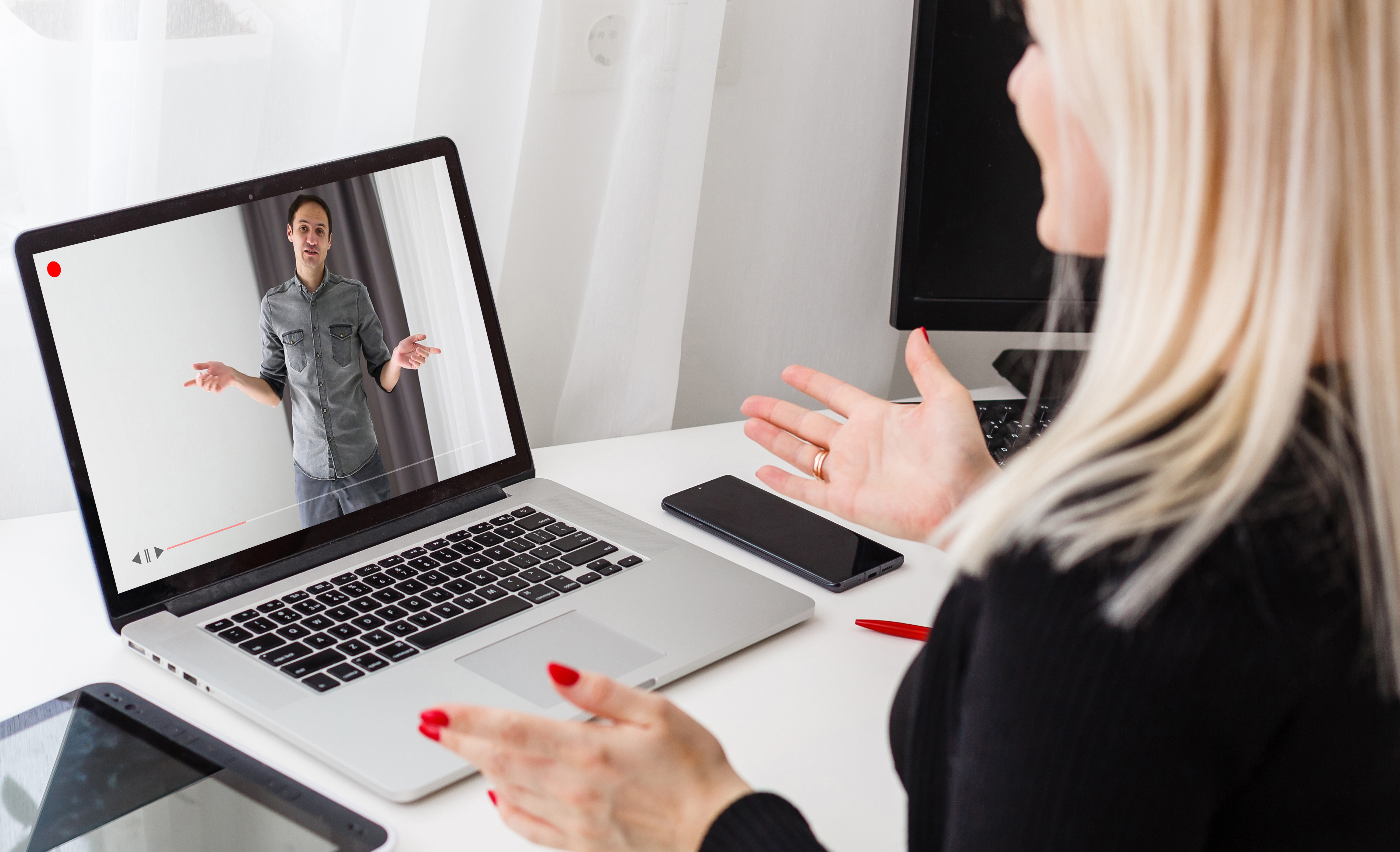 What is Quillionz Pro?